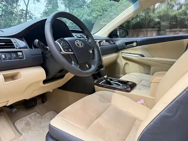 Toyota Camry 2016