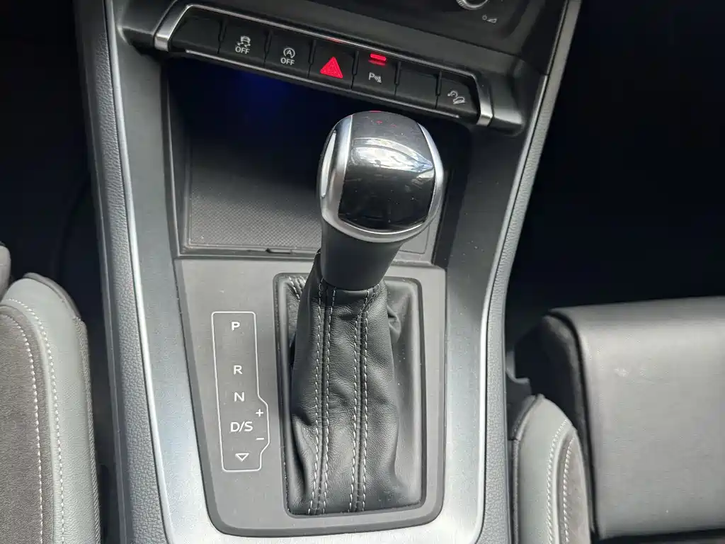 Audi Q3 Sportback 2022 — фото 13