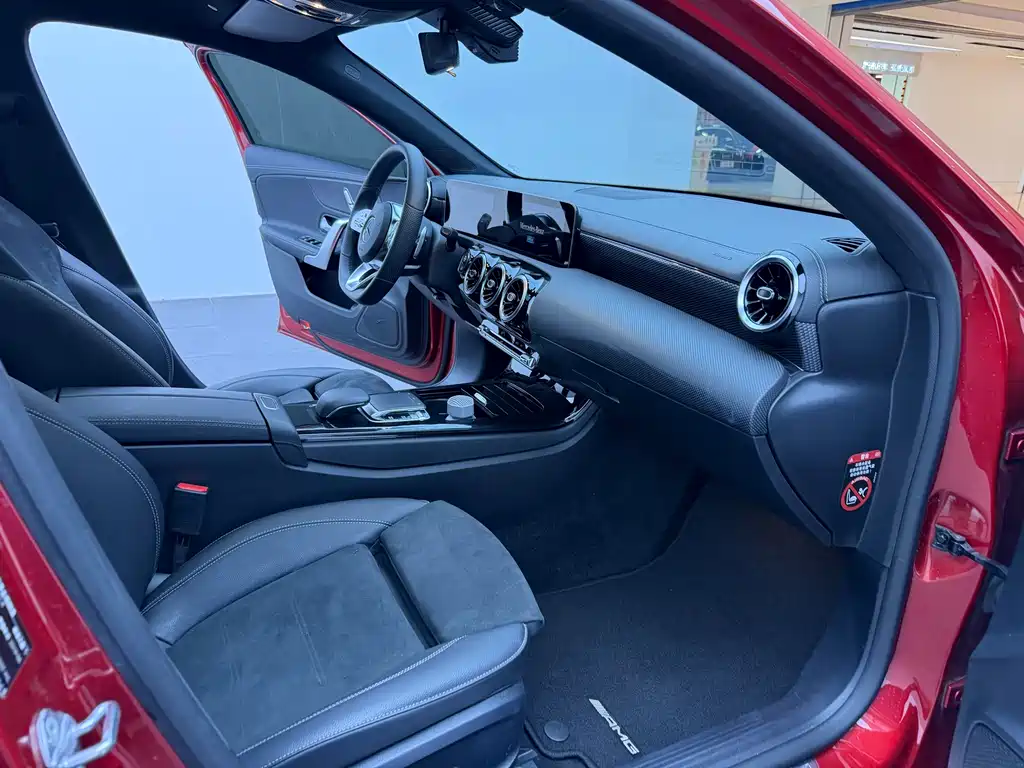 Mercedes-Benz A-Class 2019 — фото 8