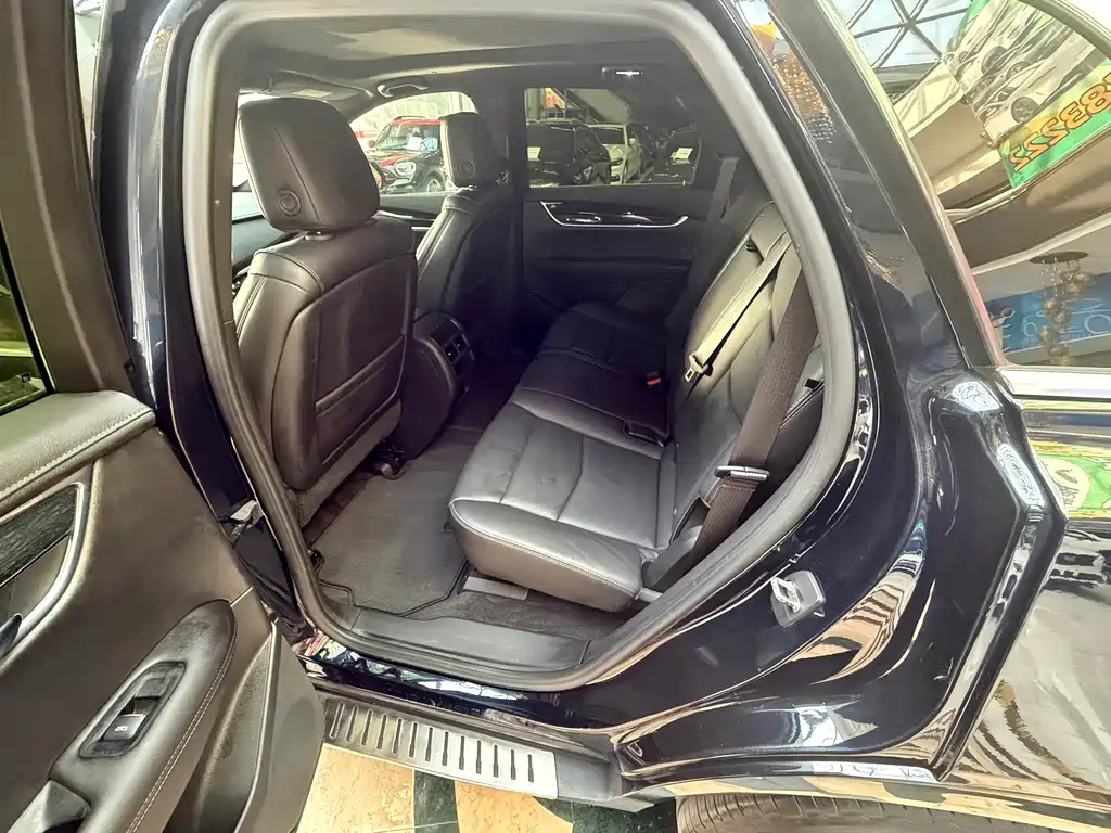 Cadillac XT5 2021 — фото 17