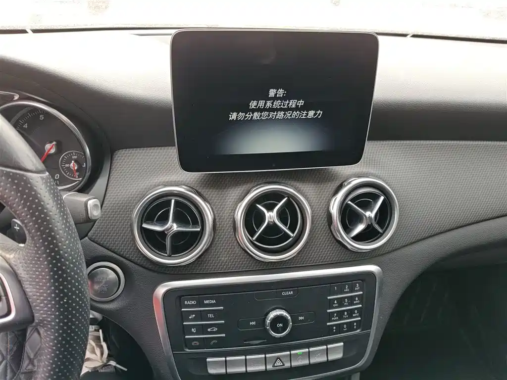 Mercedes-Benz GLA 2019 — фото 9