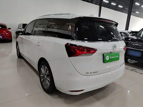 Buick GL6 2023