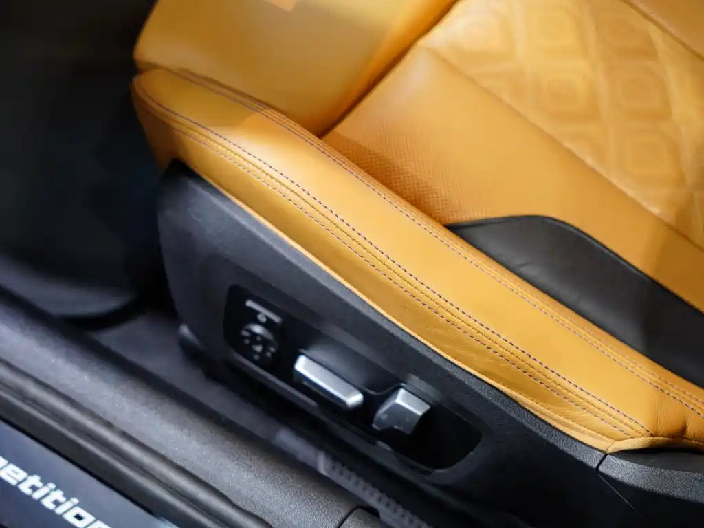 BMW M8 2021 — фото 18