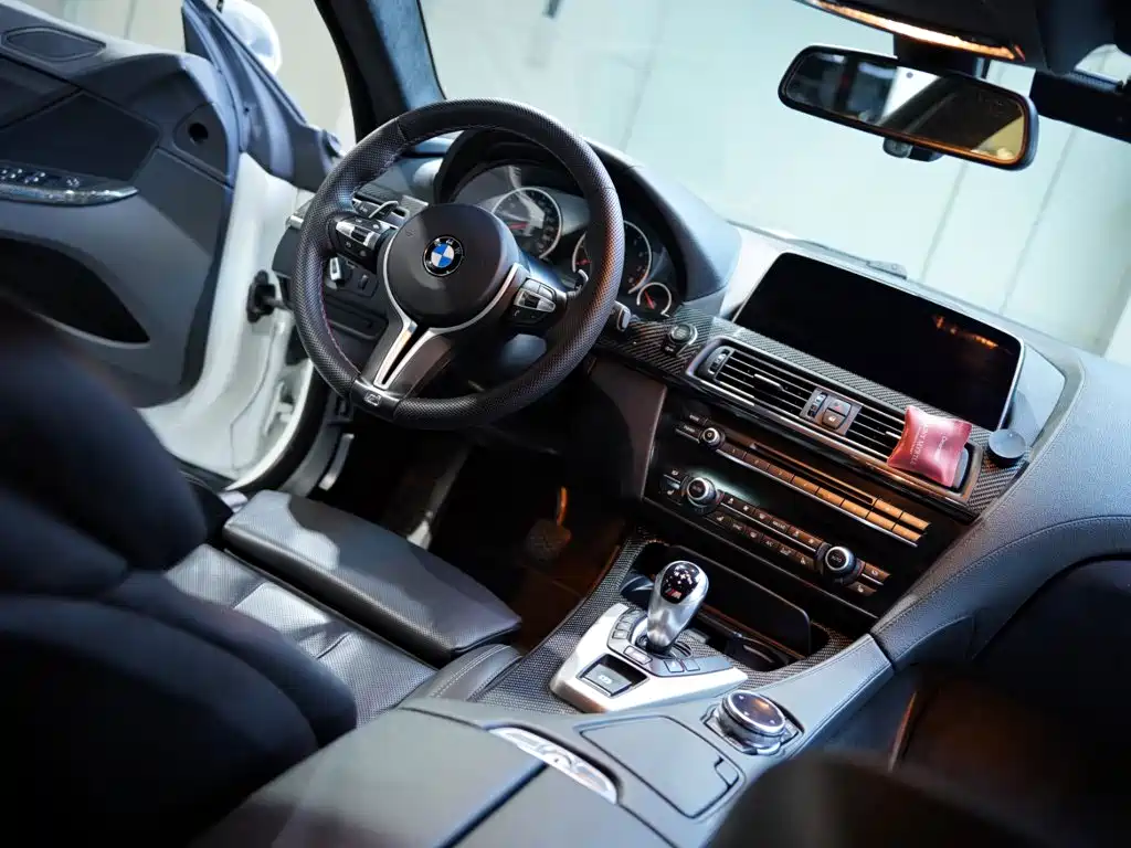 BMW M6 2015 — фото 36