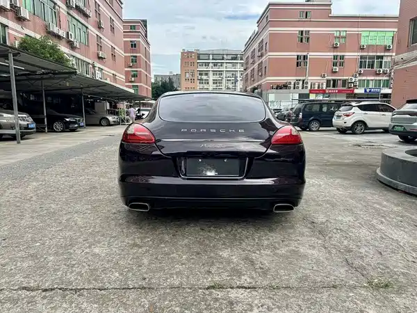 Porsche Panamera 2012