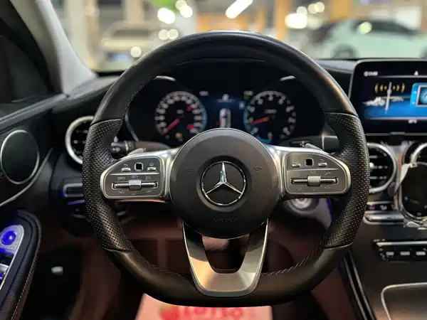 Mercedes-Benz C-Class 2021