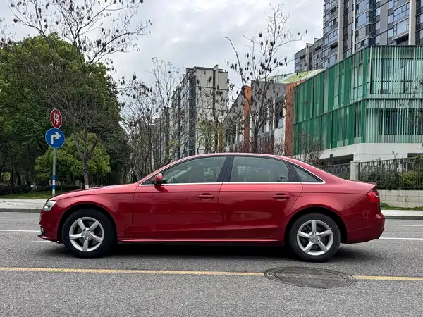 Audi A4L 2013
