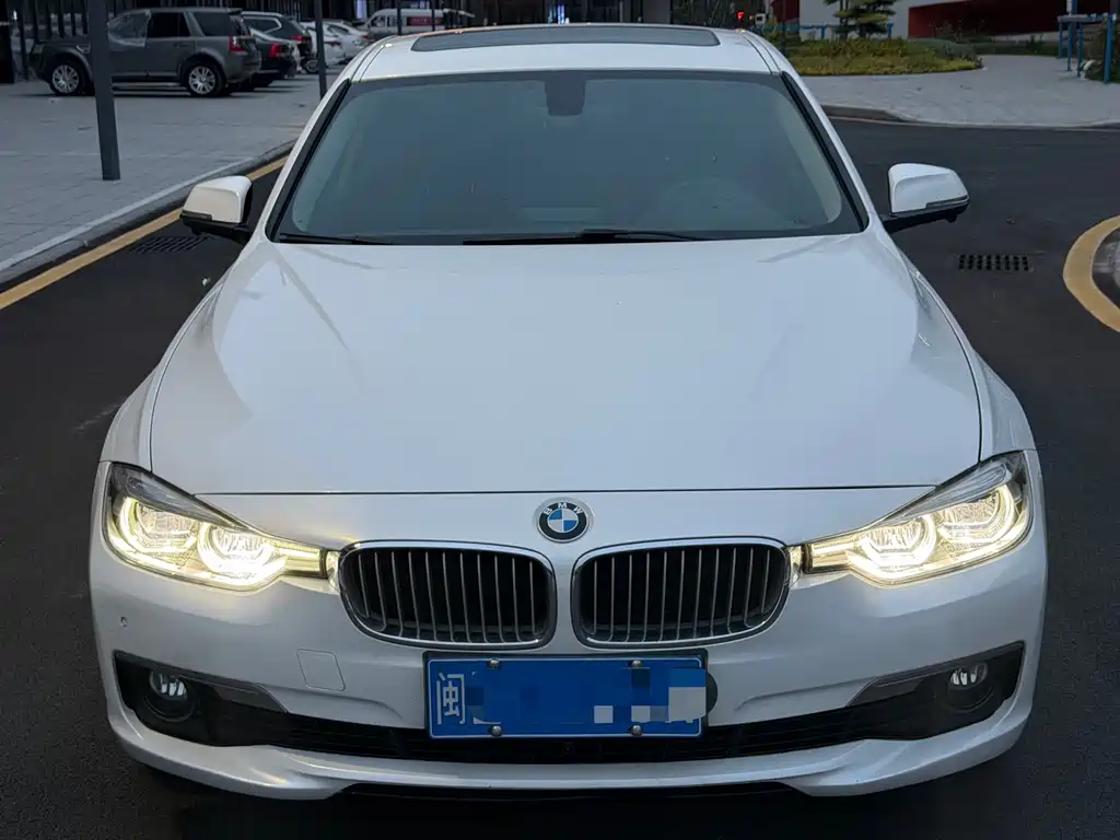 BMW 3 Series 2018 — фото 2