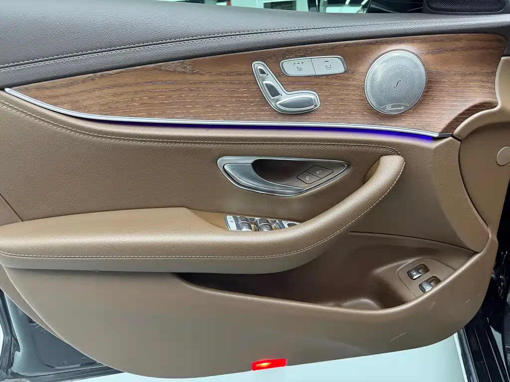 Mercedes-Benz E-Class New Energy 2022 — фото 12