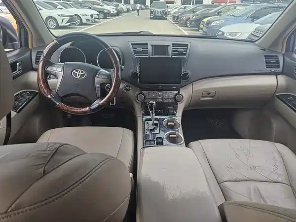 Toyota Highlander 2010
