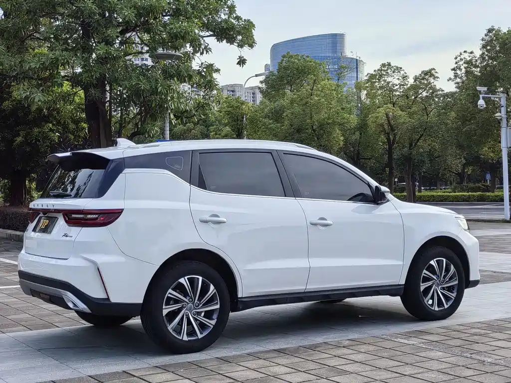 Geely Vision X6 2022 — фото 5
