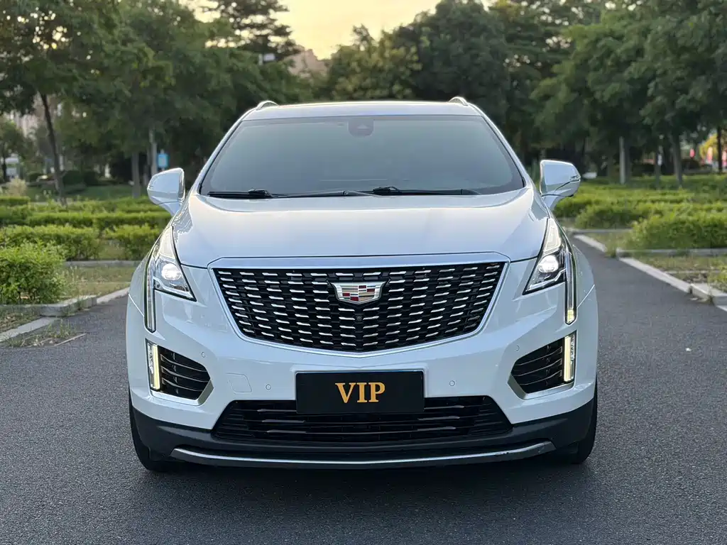 Cadillac XT5 2019 — фото 2