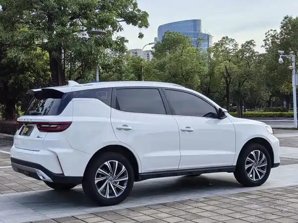 Geely Vision X6 2022
