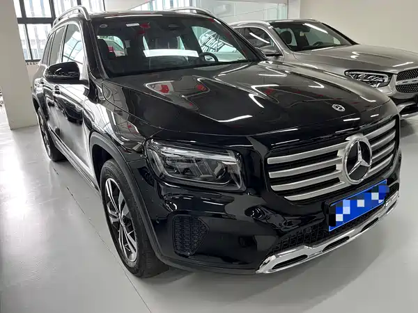 Mercedes-Benz GLB 2023