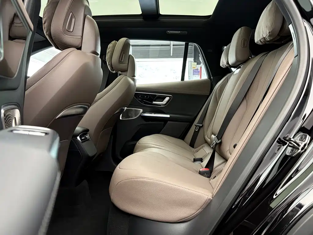 Mercedes-Benz EQE SUV 2025 — фото 15