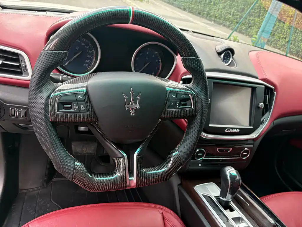 Maserati Ghibli 2015 — фото 6