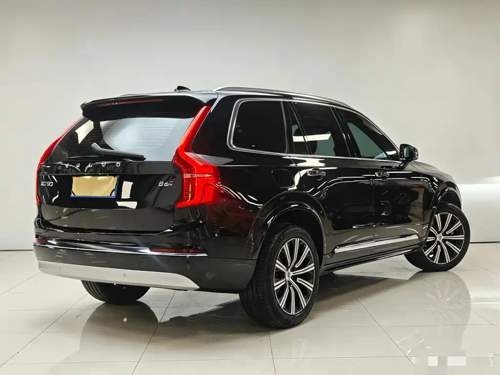 Volvo XC90 2022 — фото 20