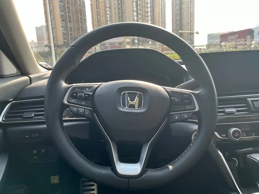 Honda Accord 2023 — фото 16