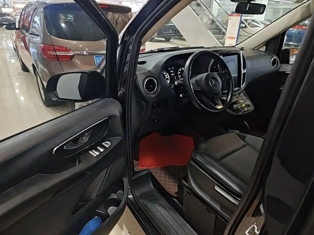 Mercedes-Benz Vito 2018 — фото 16