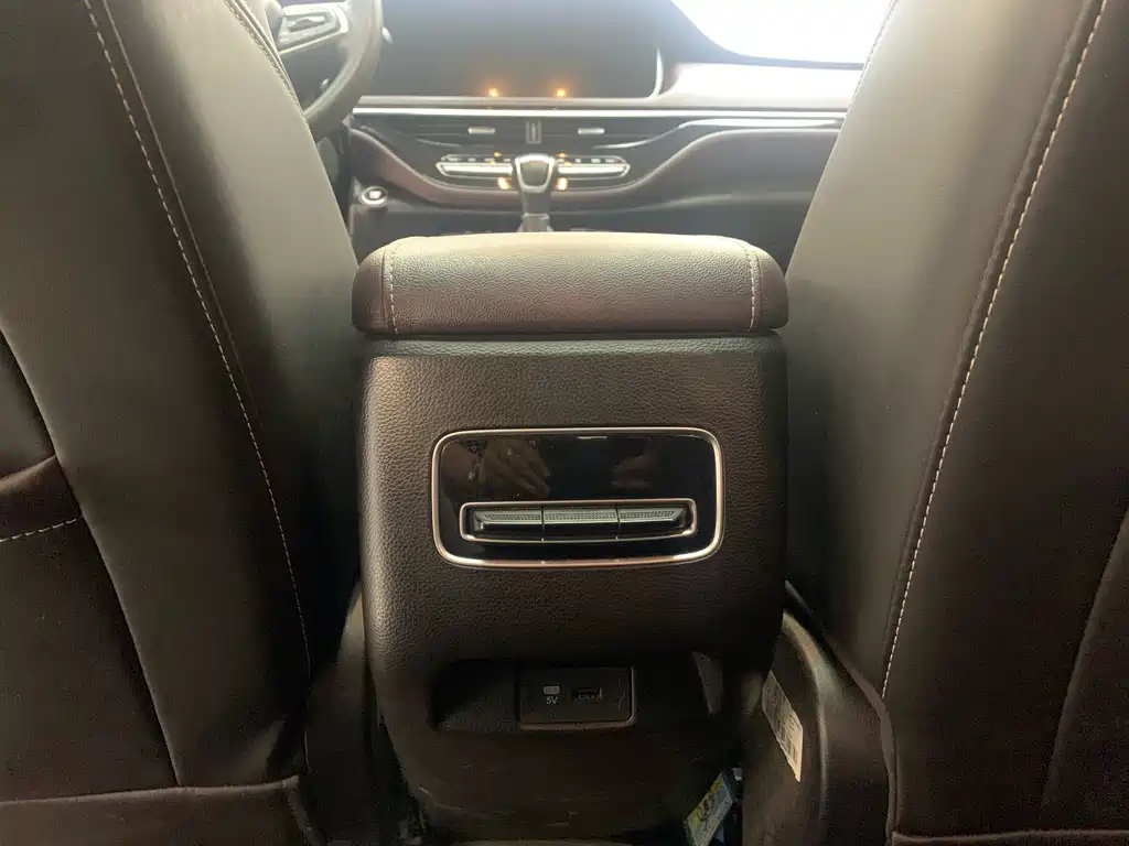 GAC Trumpchi M6 2023 — фото 15