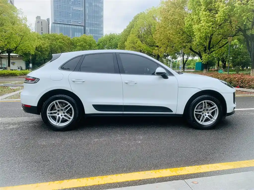 Porsche Macan 2020 — фото 5
