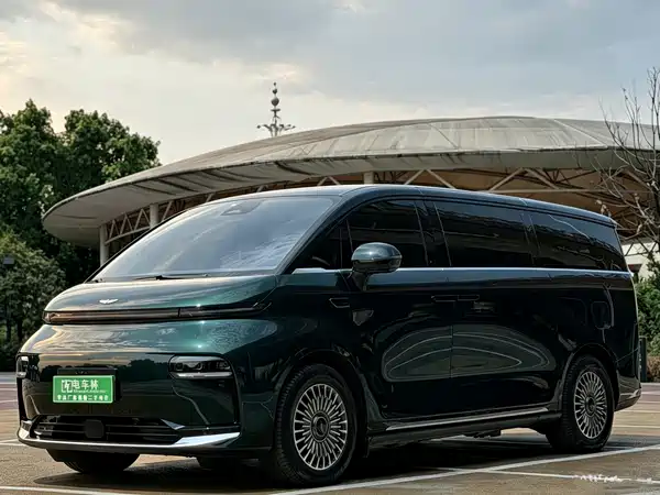Geely Galaxy Yizhen L380 2025