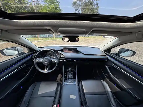Mazda 3 Axela 2021