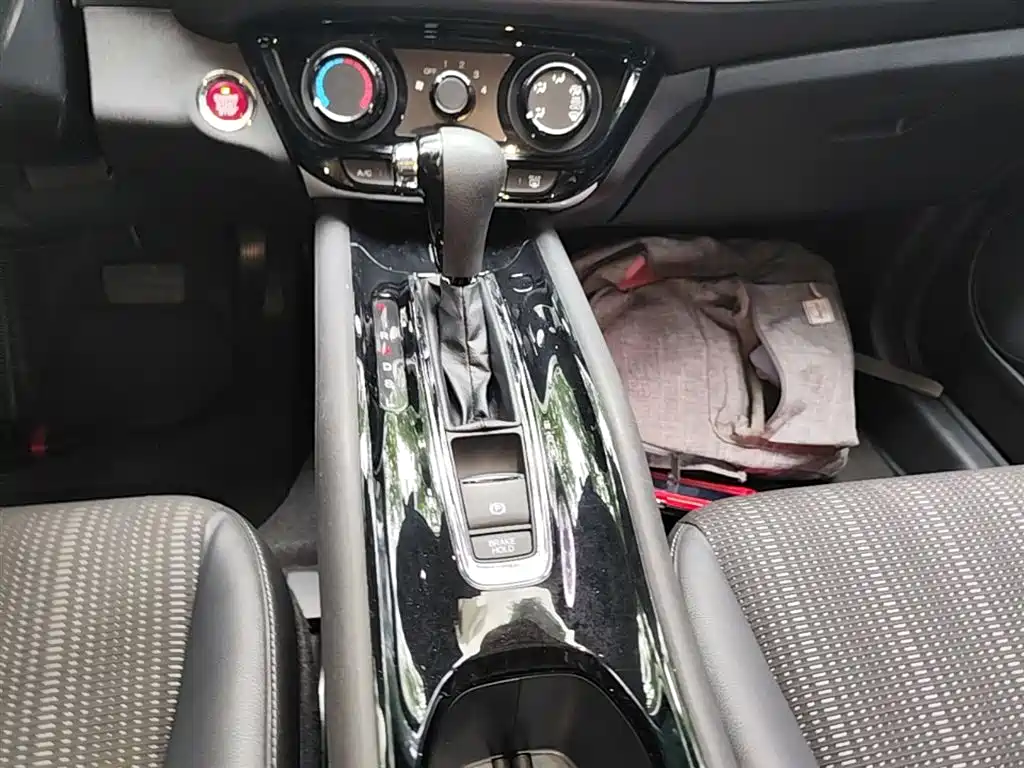 Honda Vezel 2016 — фото 14