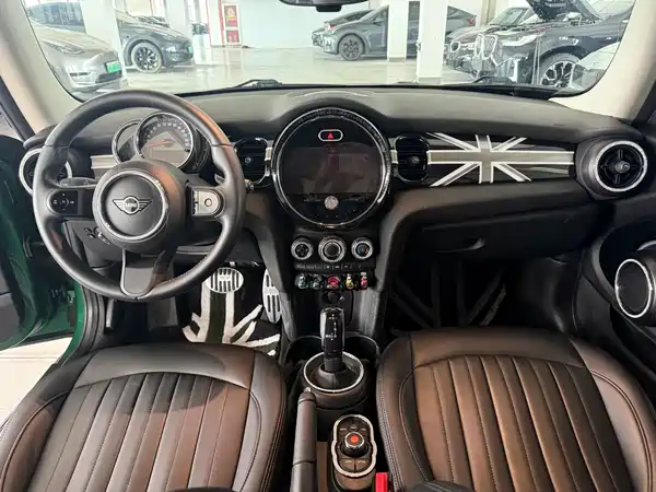 MINI 2022