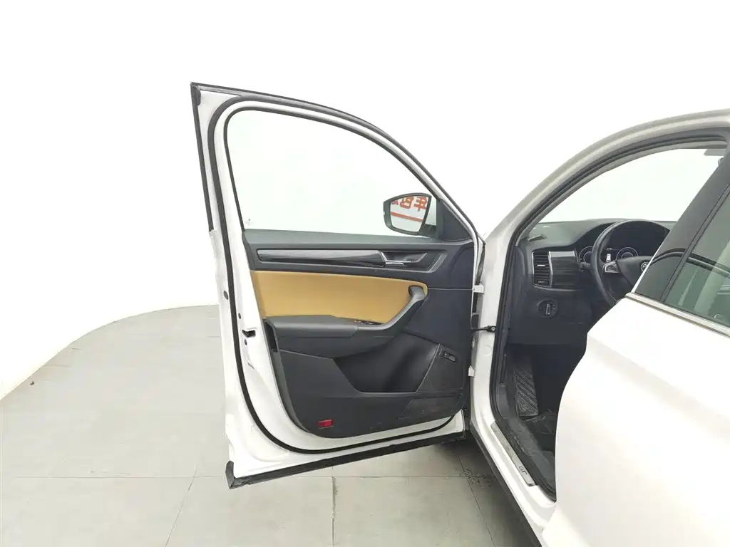Skoda Kodiaq GT 2021 — фото 8