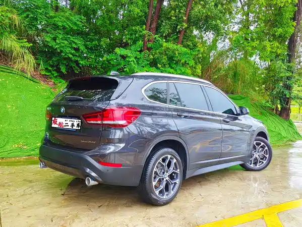 BMW X1 2021