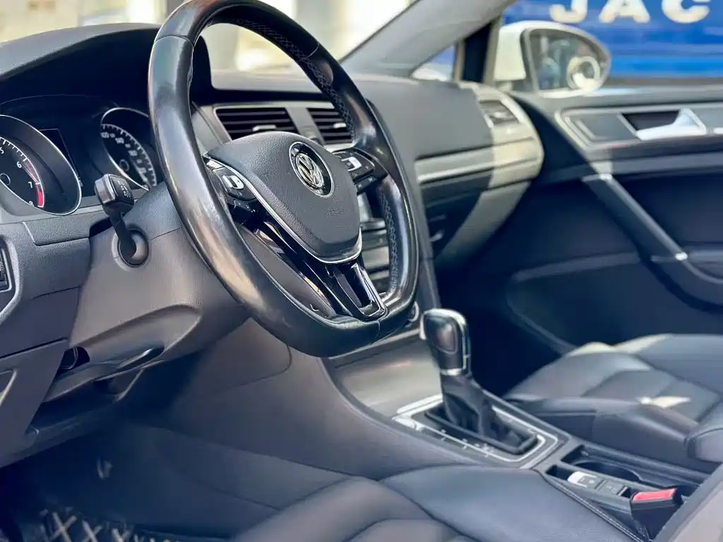 Volkswagen Golf 2016