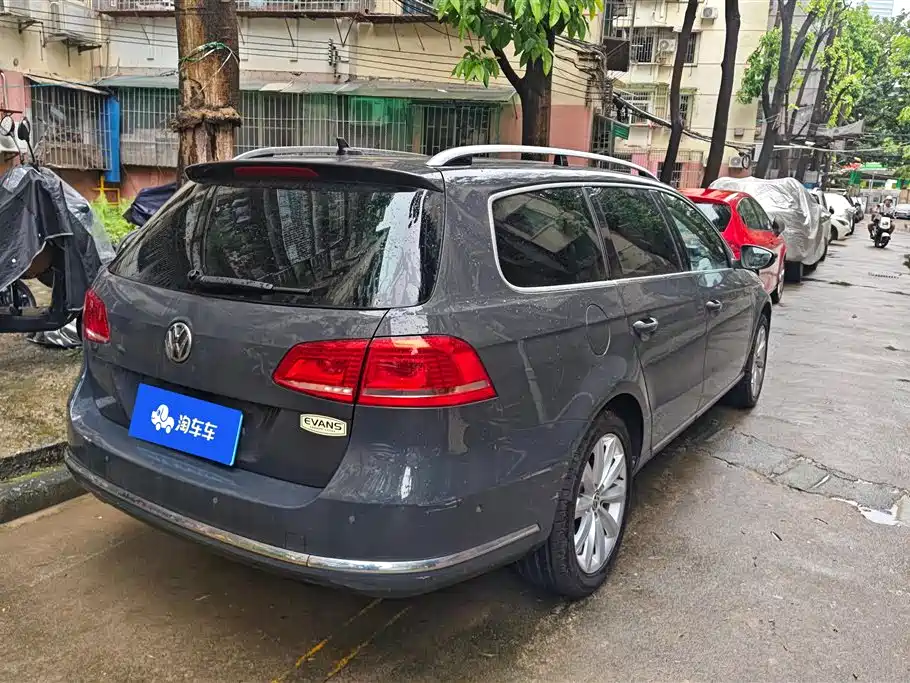 Volkswagen Magotan 2013