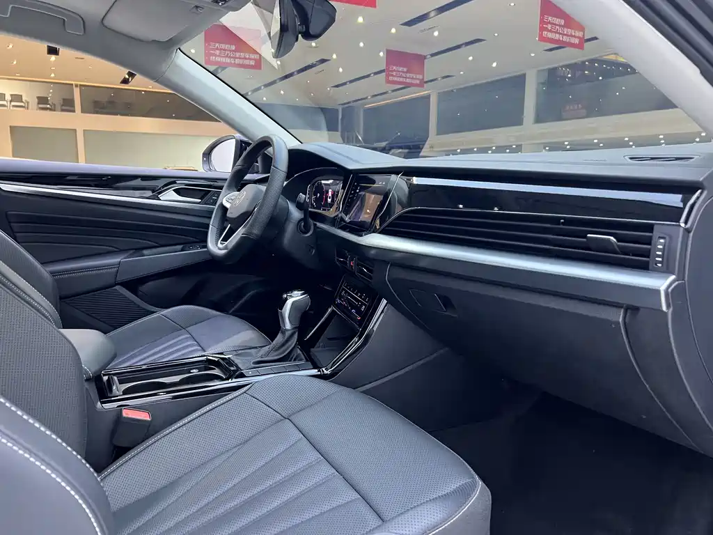 Volkswagen Passat 2025
