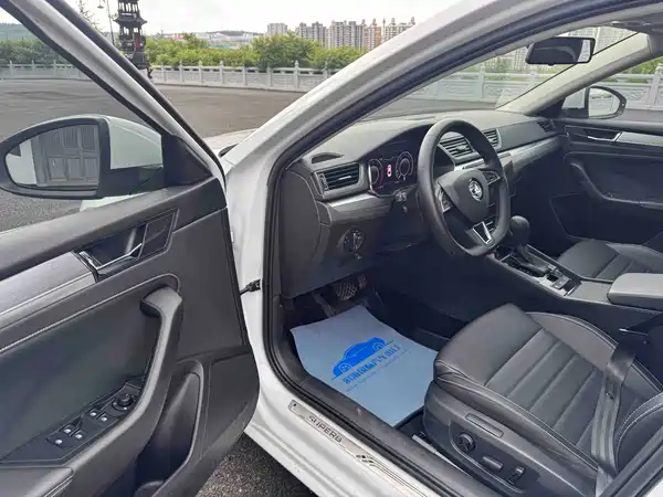 Skoda Superb 2022