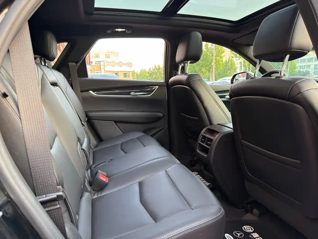 Cadillac XT5 2021 — фото 13