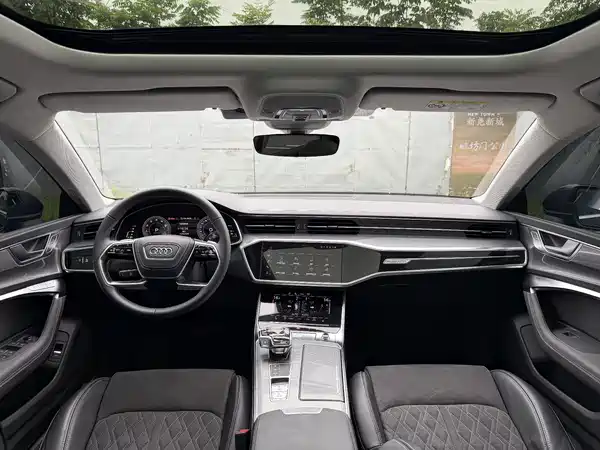 Audi A7L 2024