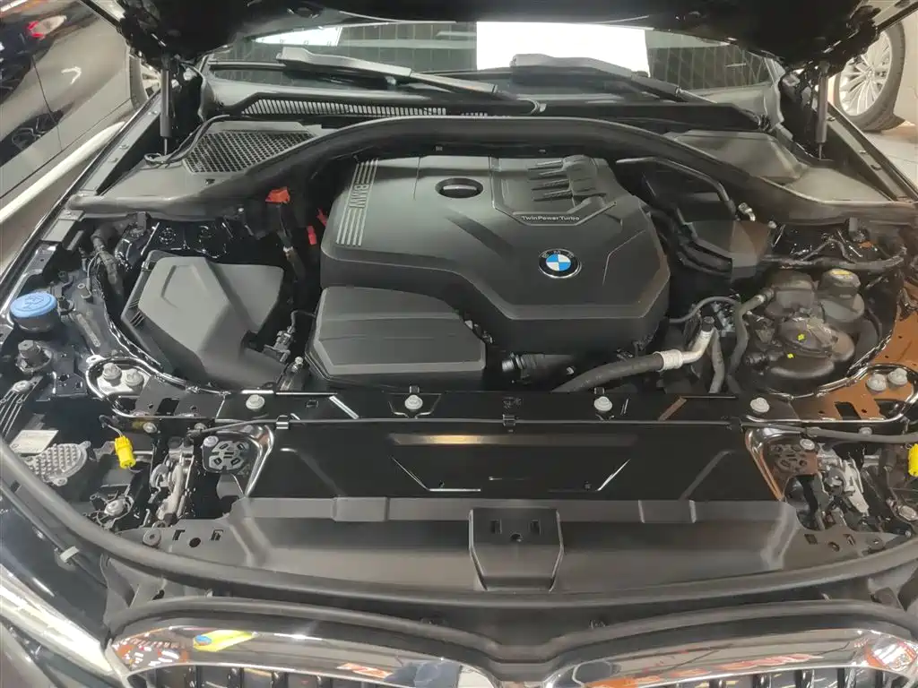 BMW 3 Series 2020 — фото 16