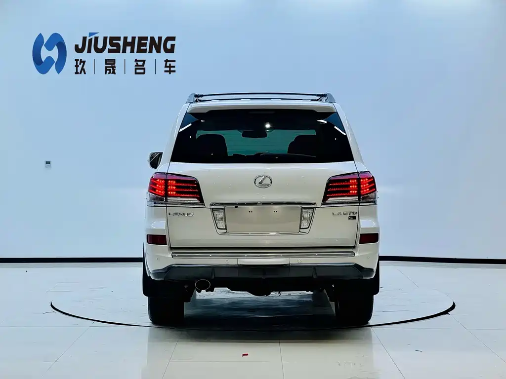 Lexus LX 2016 — фото 16