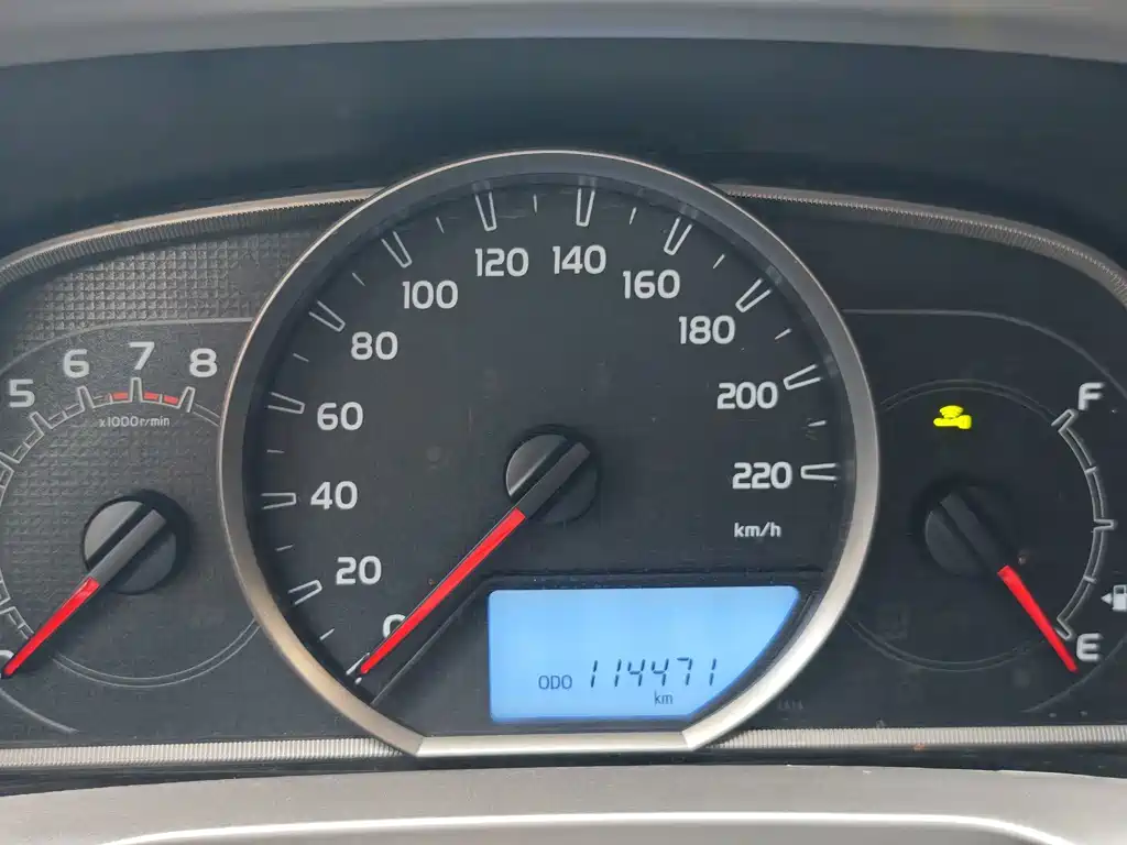 Toyota RAV4 2015 — фото 15