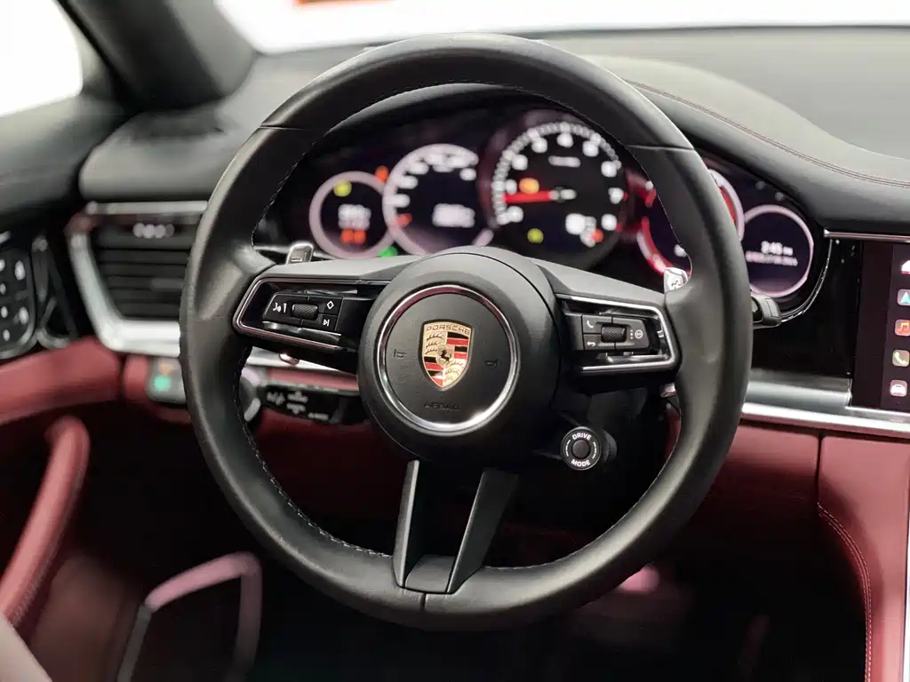 Porsche Panamera 2023 — фото 10