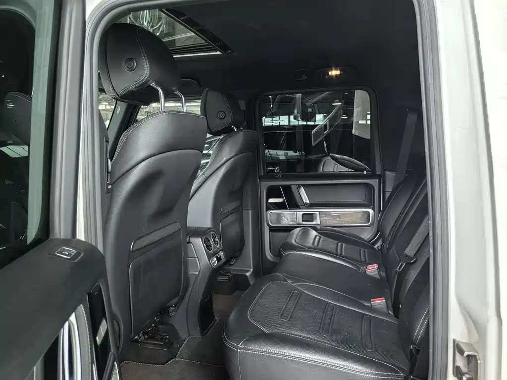 Mercedes-Benz G-Class 2019 — фото 17