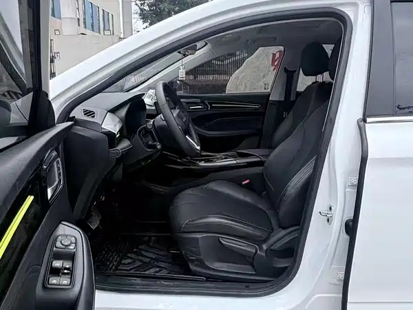 Roewe i5 2022