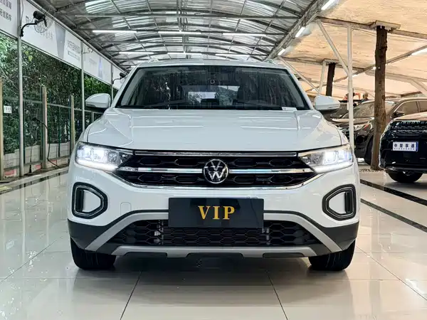 Volkswagen T-Roc 2023
