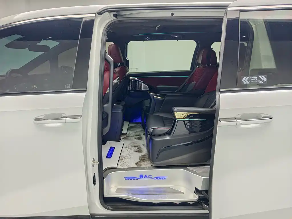 GAC Trumpchi M8 2024 — фото 16