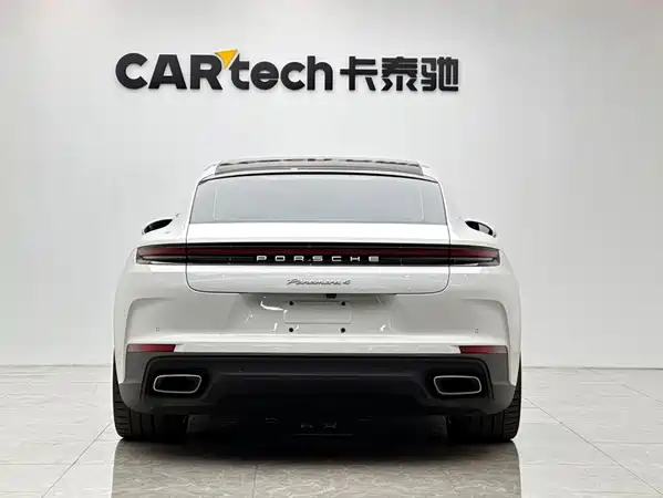 Porsche Panamera 2024