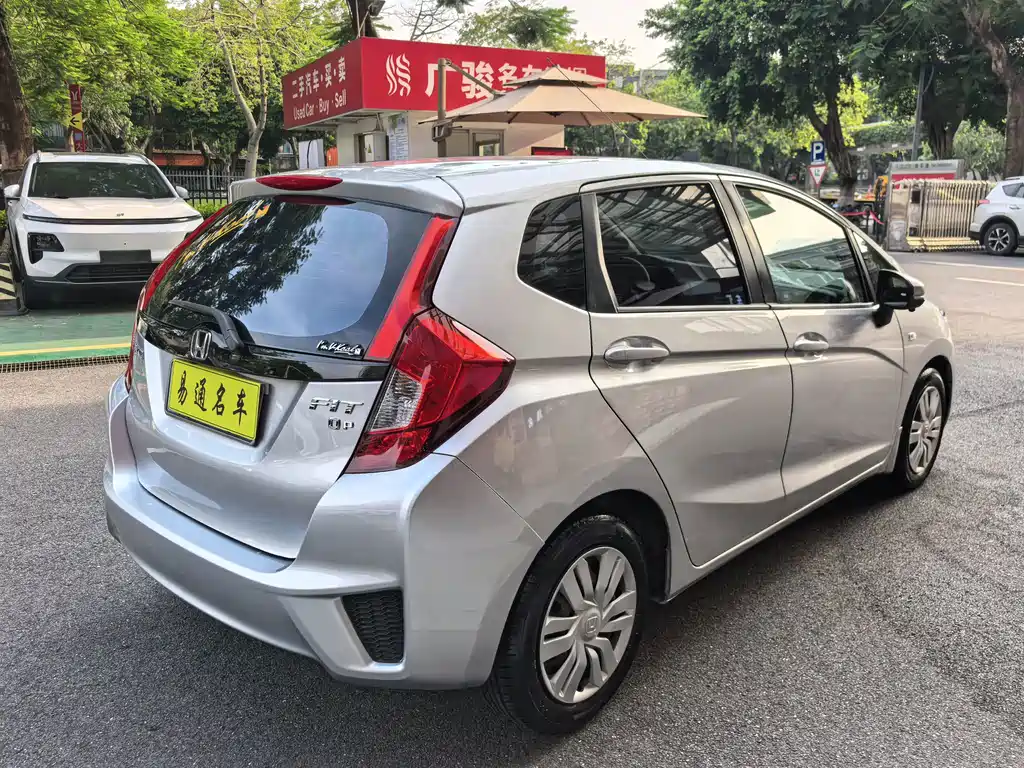Honda Fit 2016 — фото 3