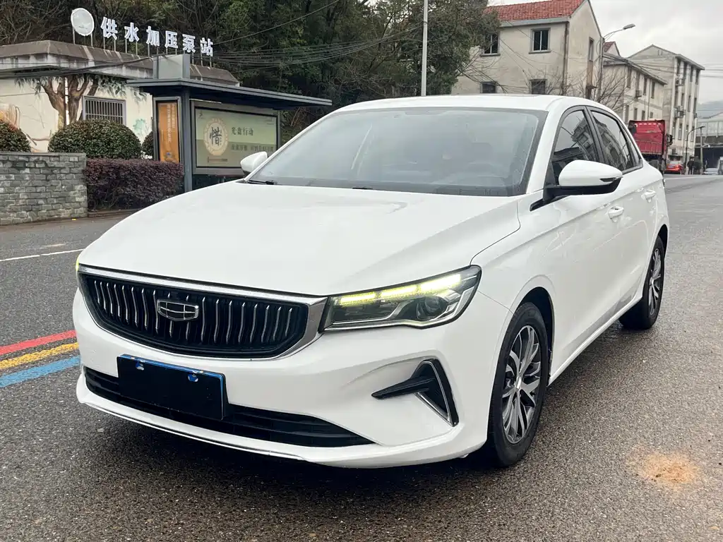 Geely Emgrand 2023 — фото 1