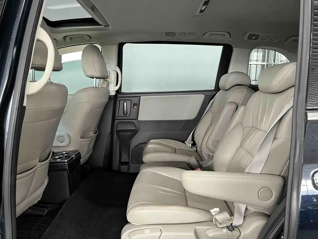 Honda Odyssey 2017 — фото 11