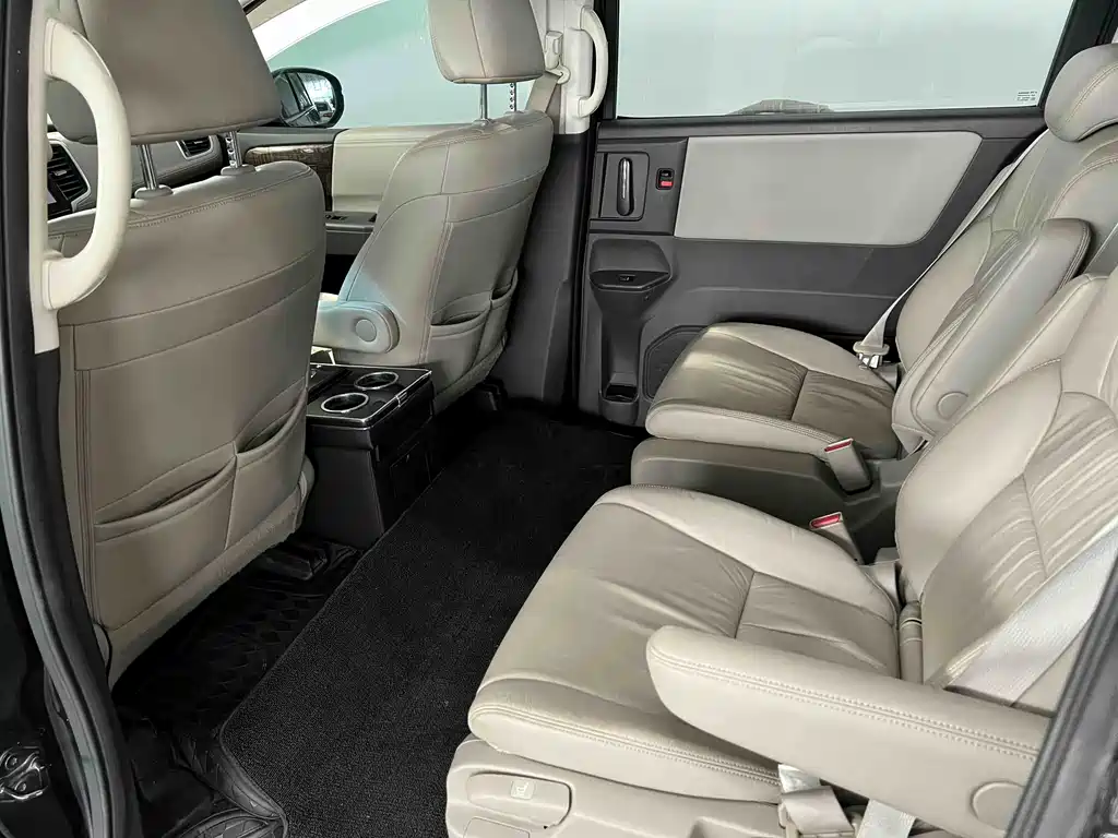 Honda Odyssey 2017 — фото 12